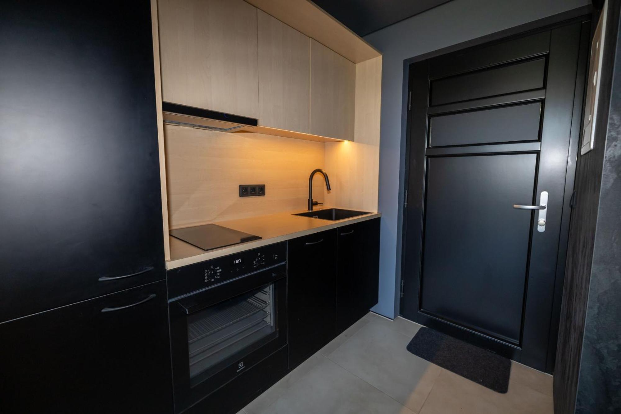 North Mountain View Apartment
